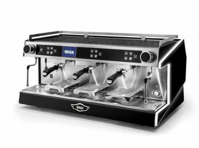 Wega URBAN EVD3 Üç Gruplu Otomatik Espresso Kahve Makinesi, 5600 W, 16,6 Litre Boyler Wega URBAN EVD3 Üç Gruplu Otomatik Espresso Kahve Makinesi, 5600 W, 16,6 Litre Boyler
